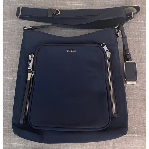 New TUMI Tyler Voyageur Womens Indigo Blue Crossbody - Picture 3 of 14